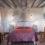 Ecuries Sainte Croix 4*
