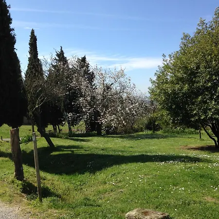 Ecuries Sainte Croix Nocleg ze śniadaniem 4*