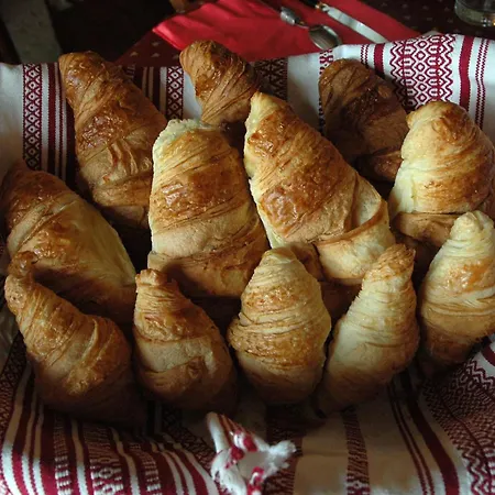 Ecuries Sainte Croix