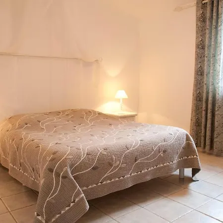 Ecuries Sainte Croix