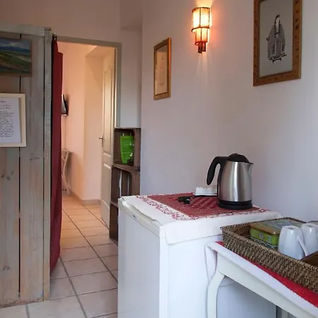 Ecuries Sainte Croix 4* קרקסון
