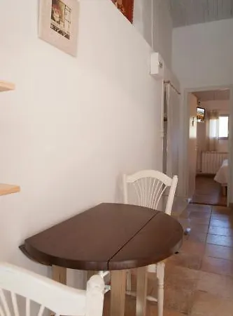 Ecuries Sainte Croix 4*