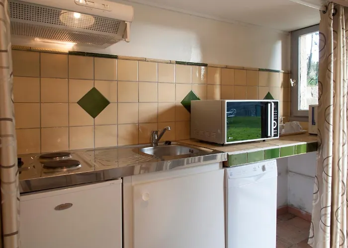 Ecuries Sainte Croix Каркассон