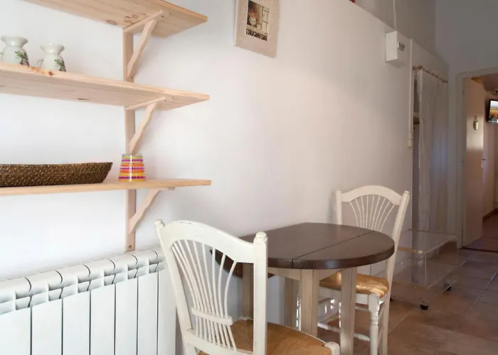 Ecuries Sainte Croix