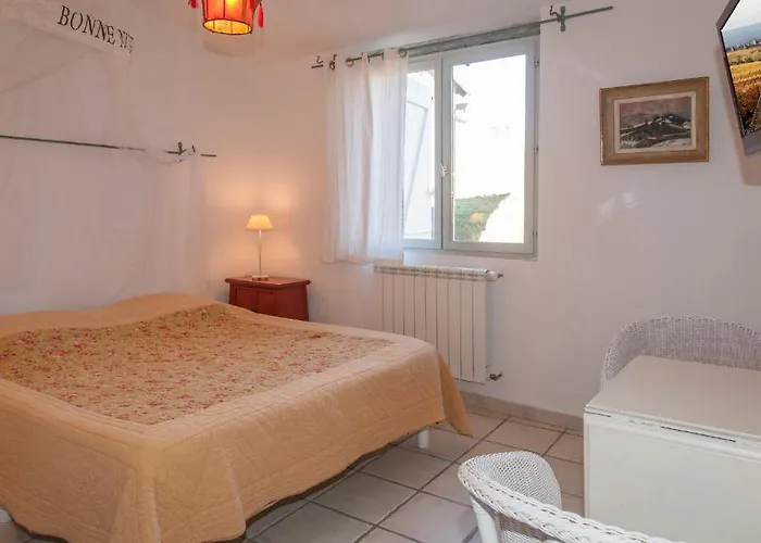 Ecuries Sainte Croix Bed & Breakfast Carcassonne