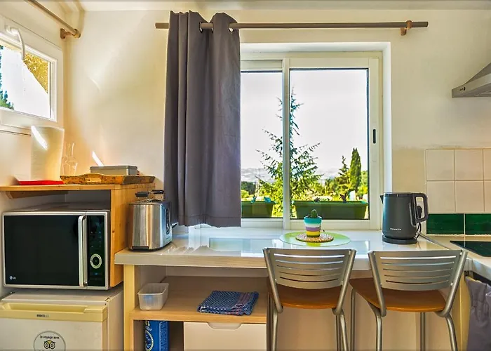 Ecuries Sainte Croix